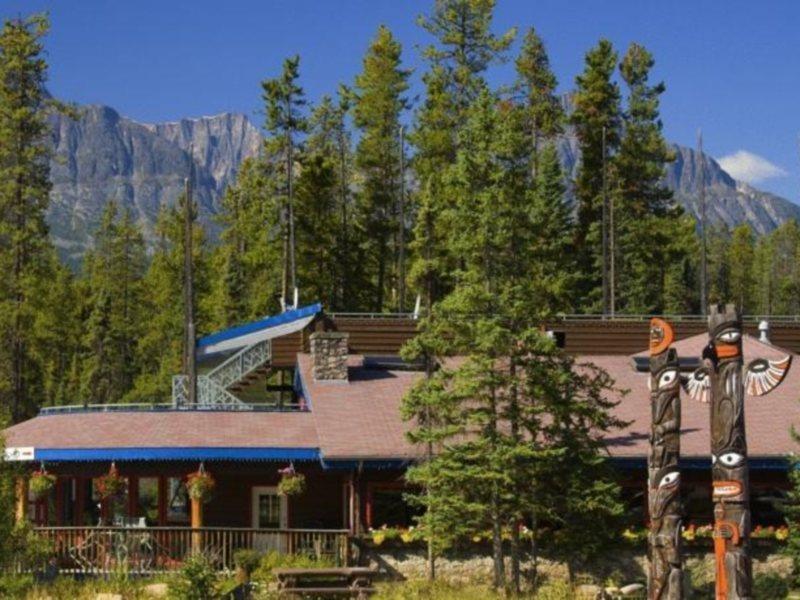 Sunwapta Falls Rocky Mountain Lodge Jasper Bagian luar foto